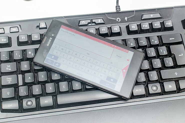Sony Xperia T3 (21).jpg